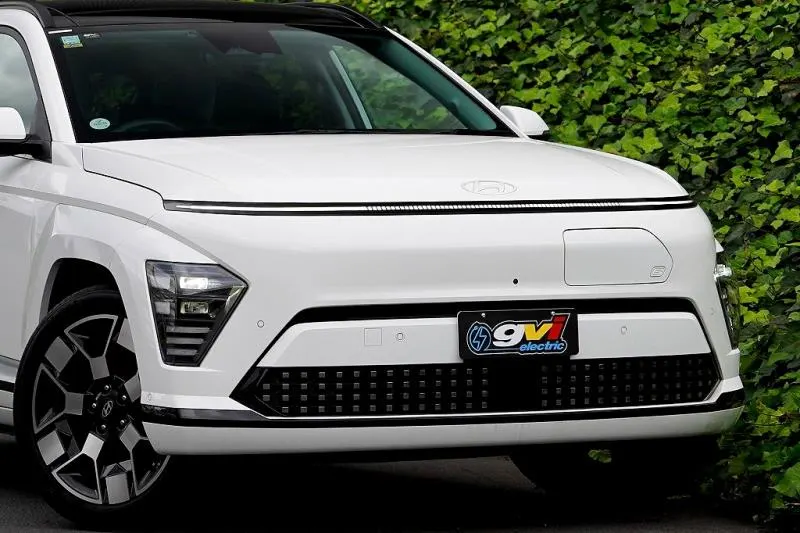 2024 Hyundai Kona Elite 64kWh — photo 3