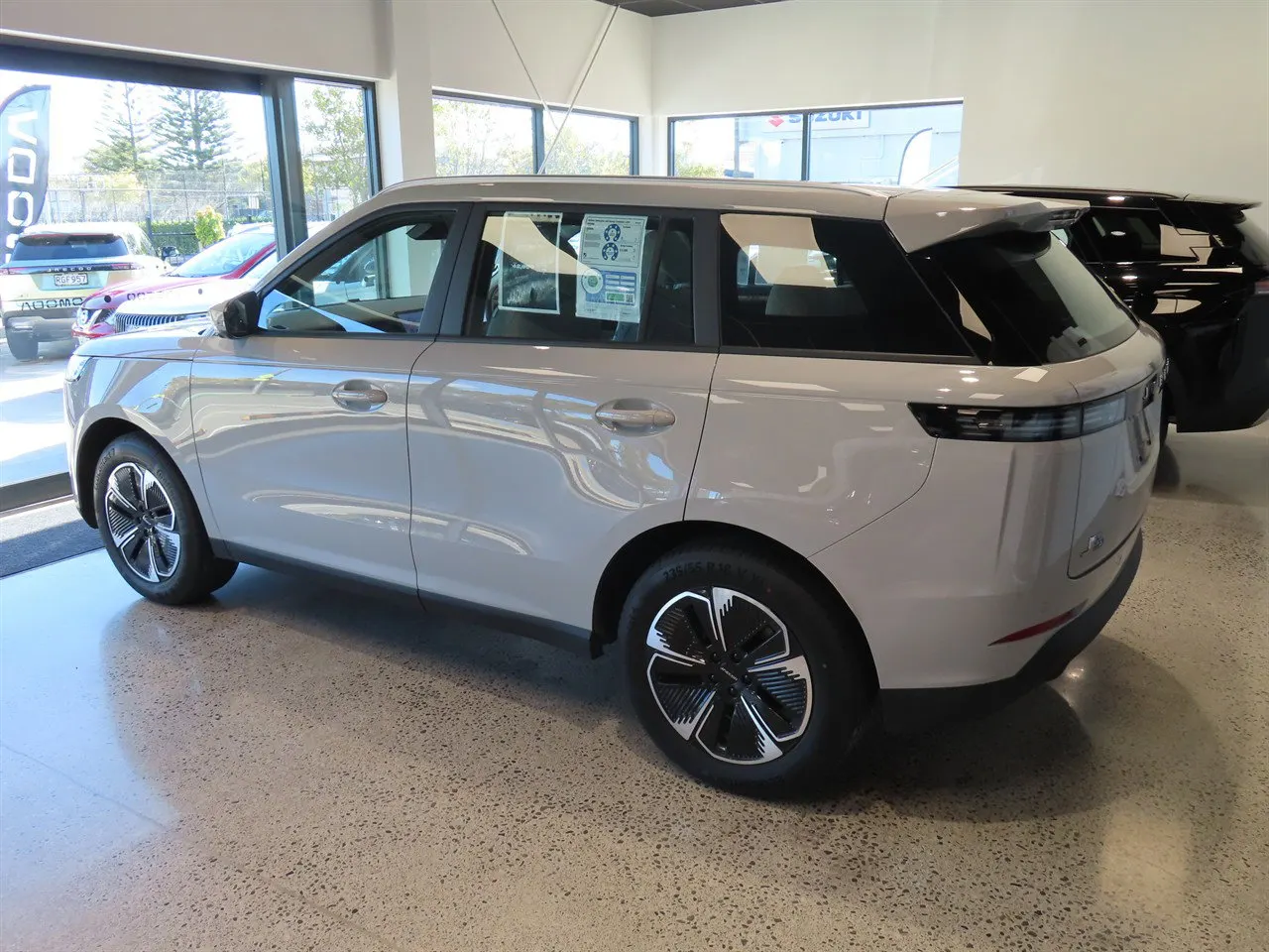 2026 Jaecoo J5 Summit EV - 59 kWh - 402km Range, photo 5