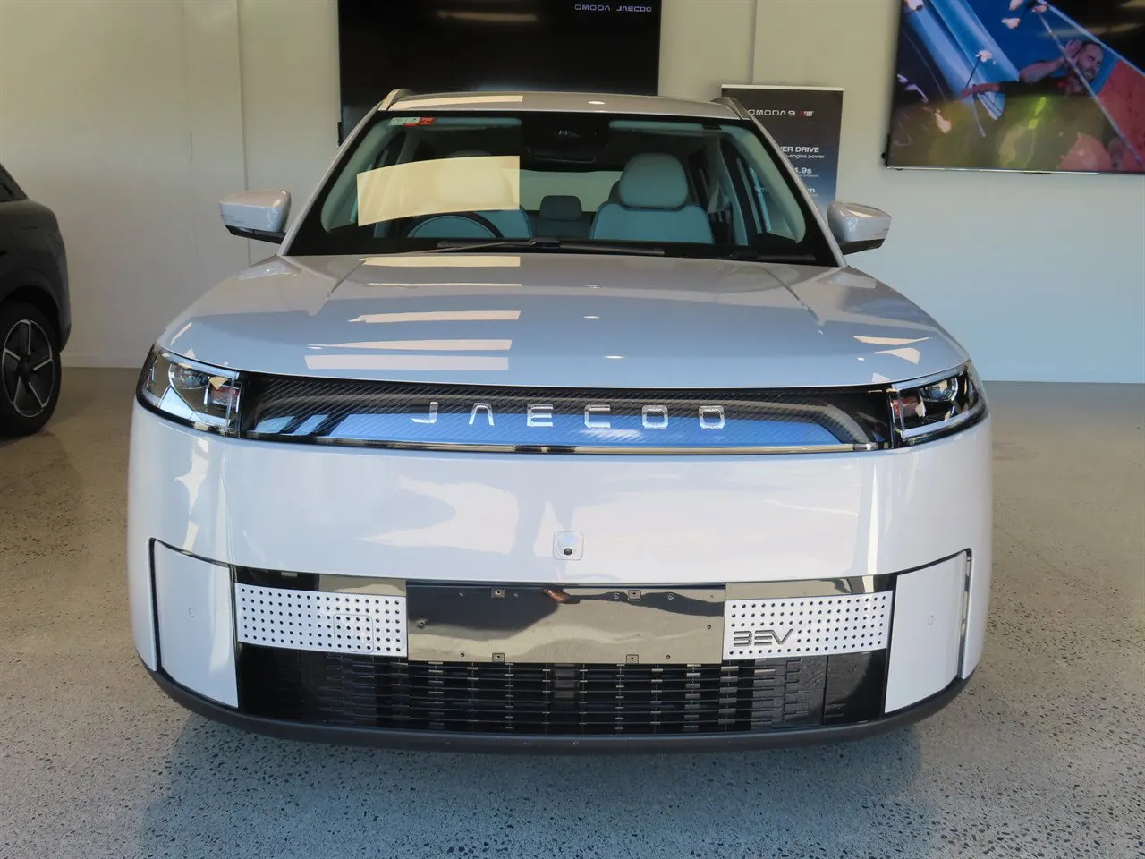 2026 Jaecoo J5 Summit EV - 59 kWh - 402km Range, photo 2