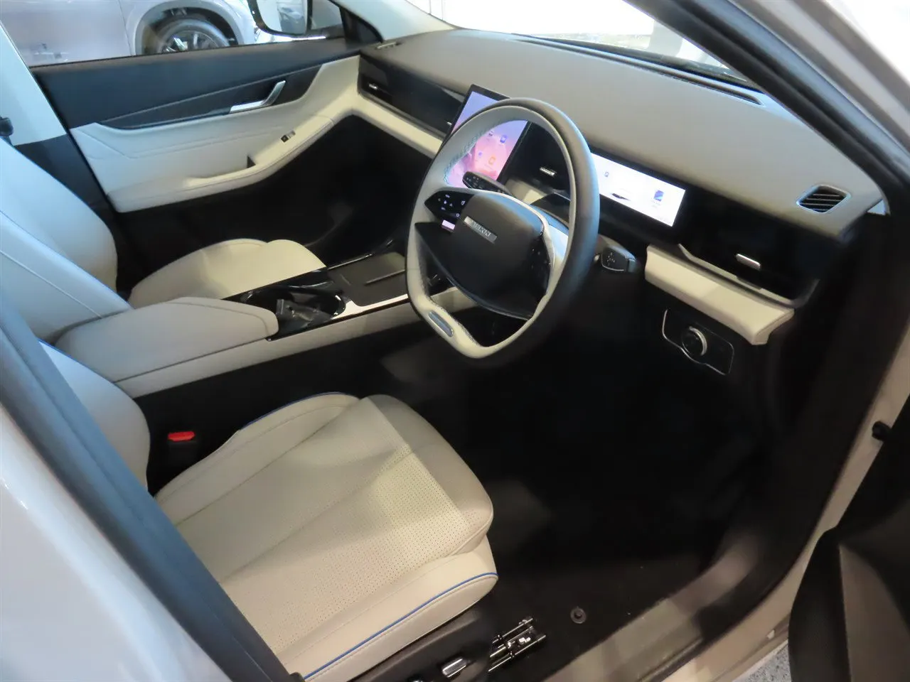 2026 Jaecoo J5 Summit EV - 59 kWh - 402km Range, photo 7
