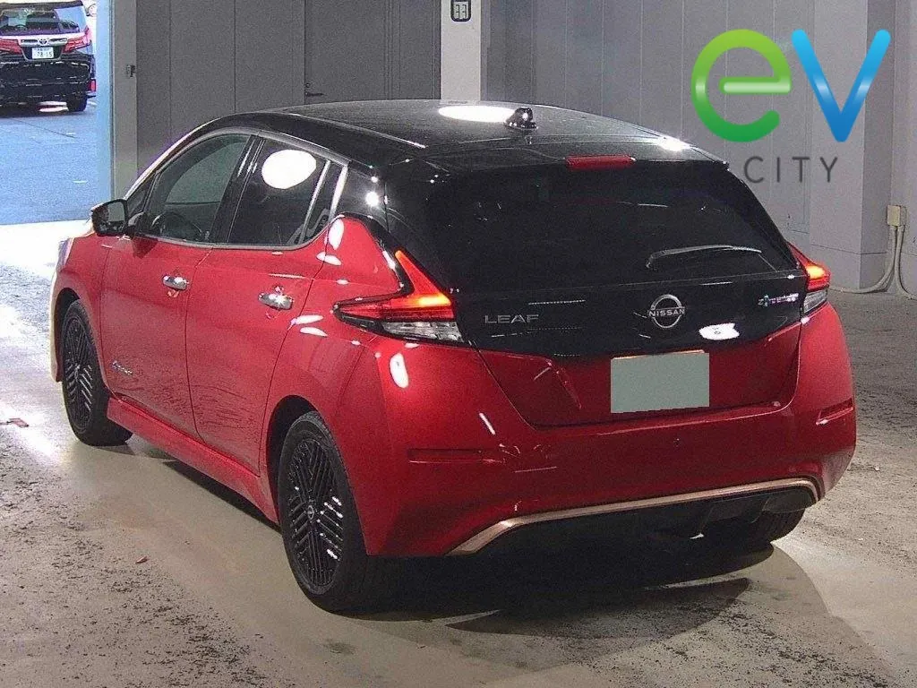 2024 Nissan Leaf X (40kWh) — photo 3