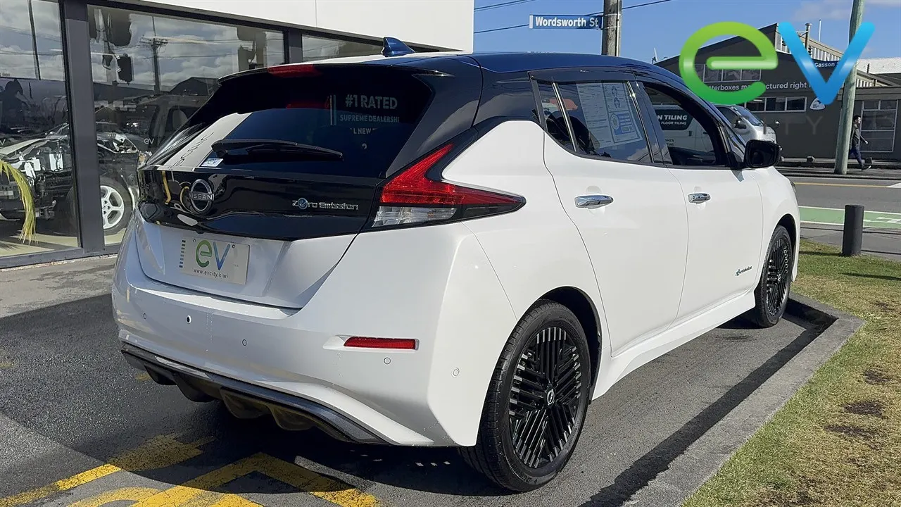 2023 Nissan LEAF X E+ 62kWh With Pro Pilot & 360 Camera — photo 4