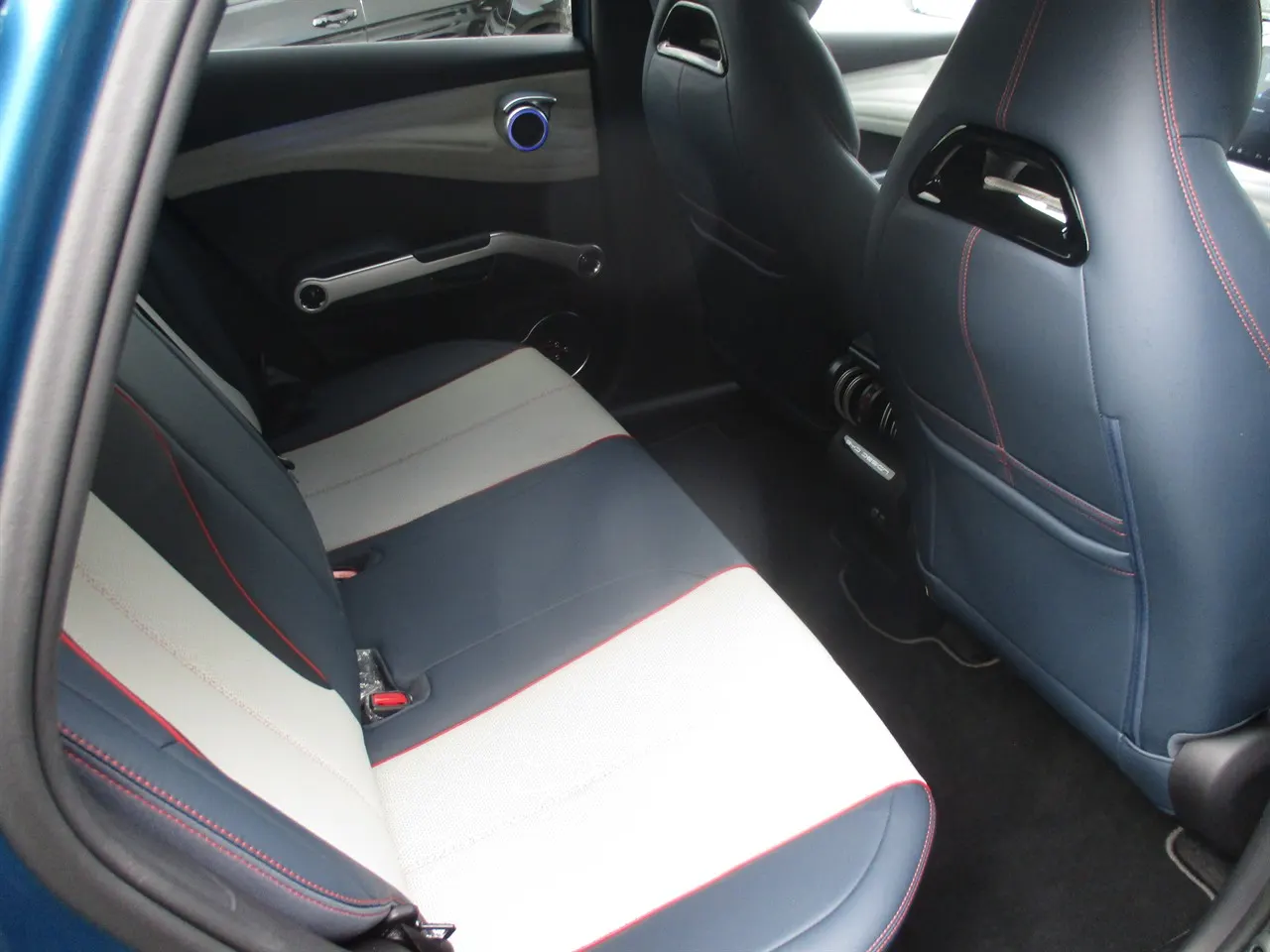 2023 BYD Atto 3 Extended Range (60kWh) — photo 8
