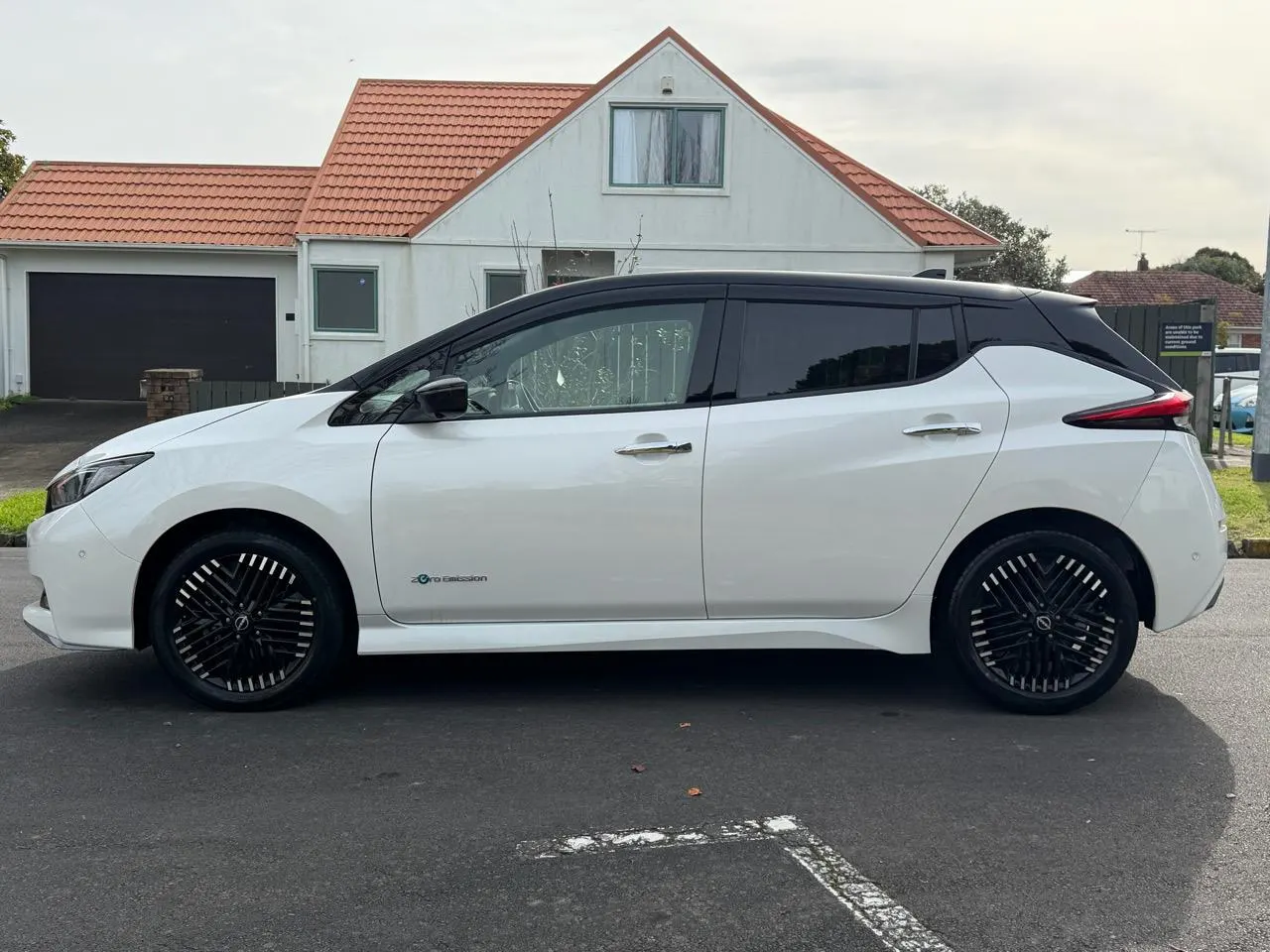 2023 Nissan Leaf e+ X (62kWh) — photo 8