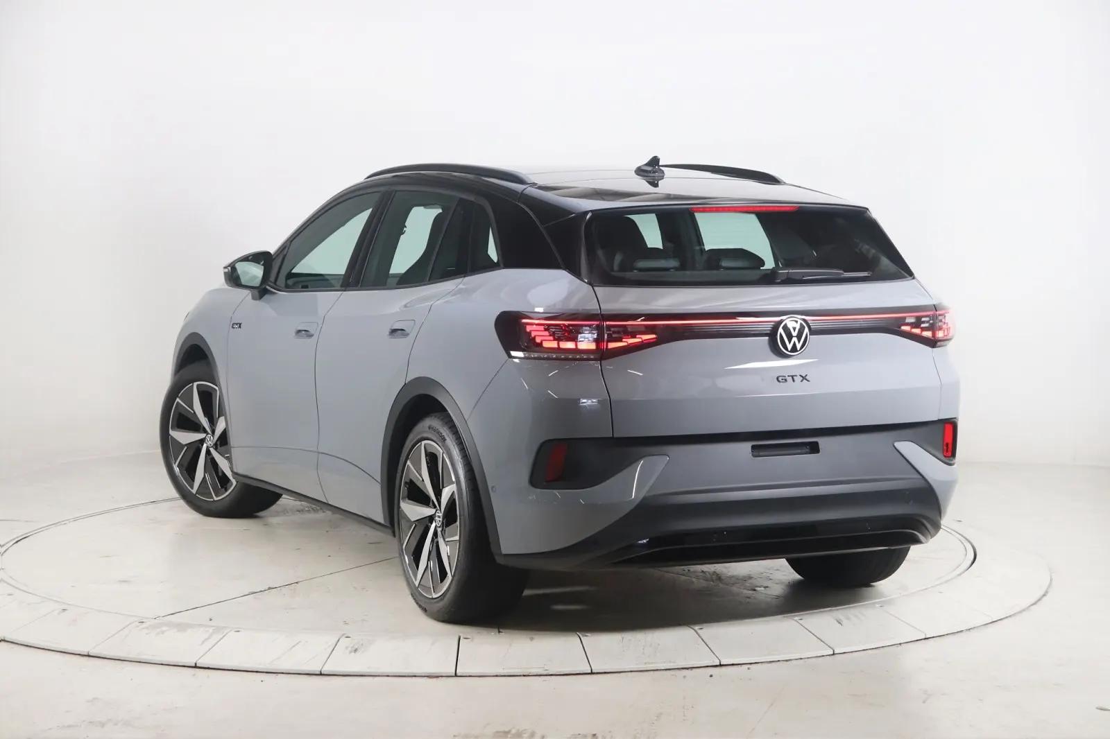 2026 Volkswagen ID.4 GTX, photo 4