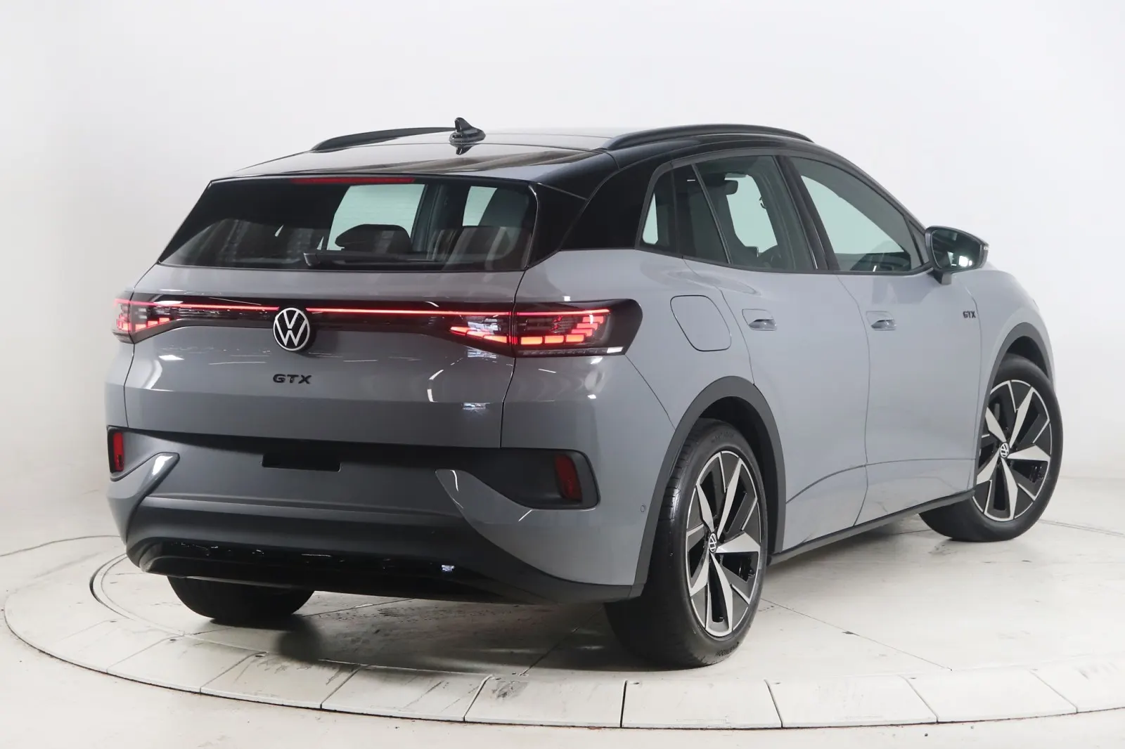 2026 Volkswagen ID.4 GTX, photo 2