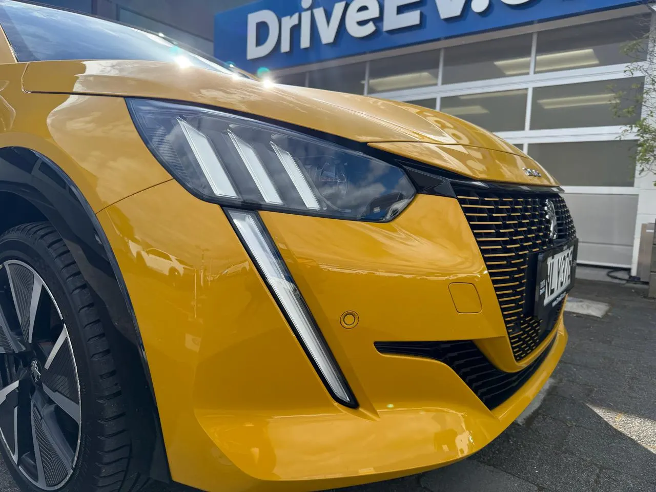 2020 Peugeot e-208 GT Line (50kWh) — photo 5
