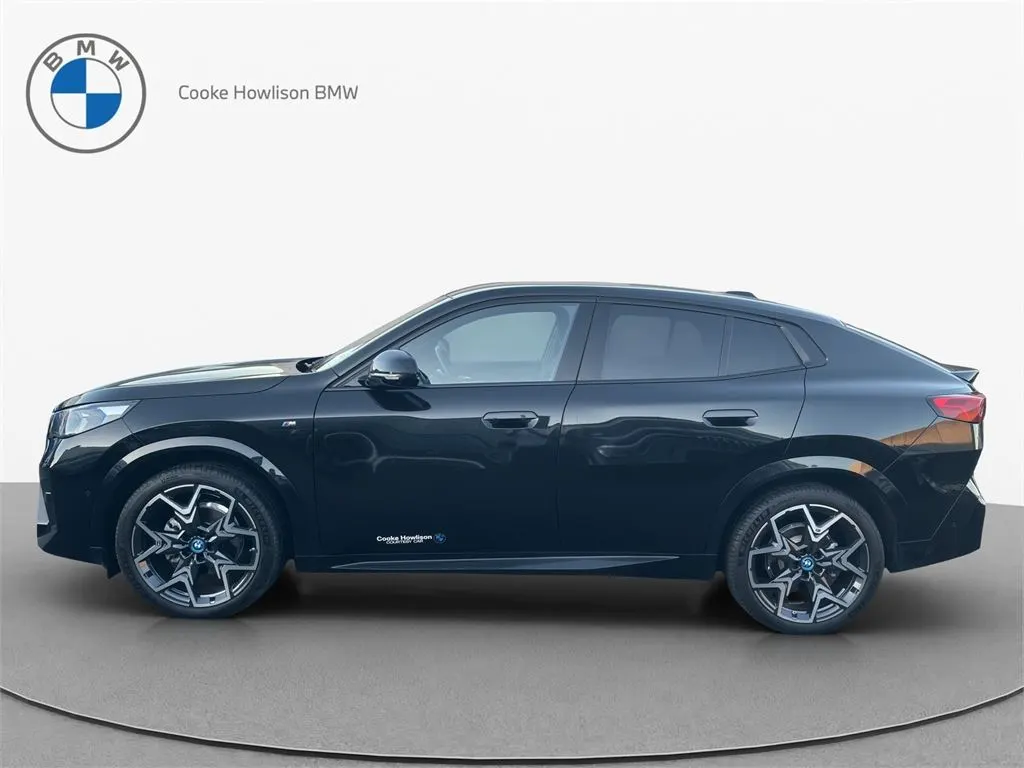 2025 BMW iX2 eDrive20 M Sport, photo 4