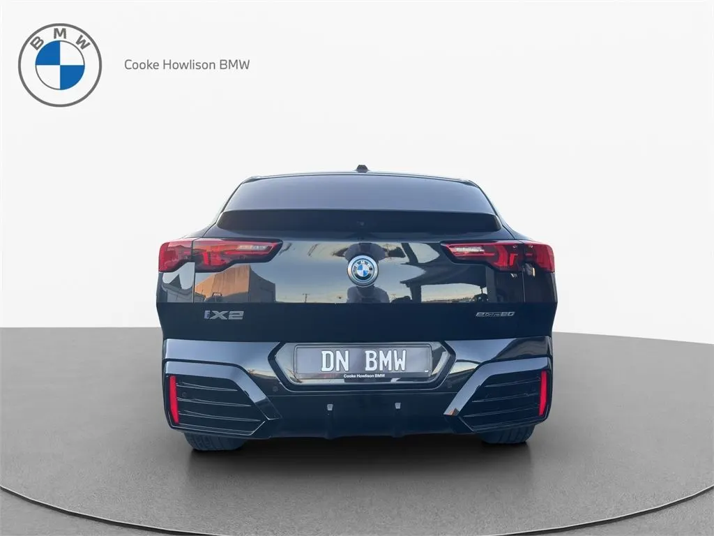 2025 BMW iX2 eDrive20 M Sport, photo 6