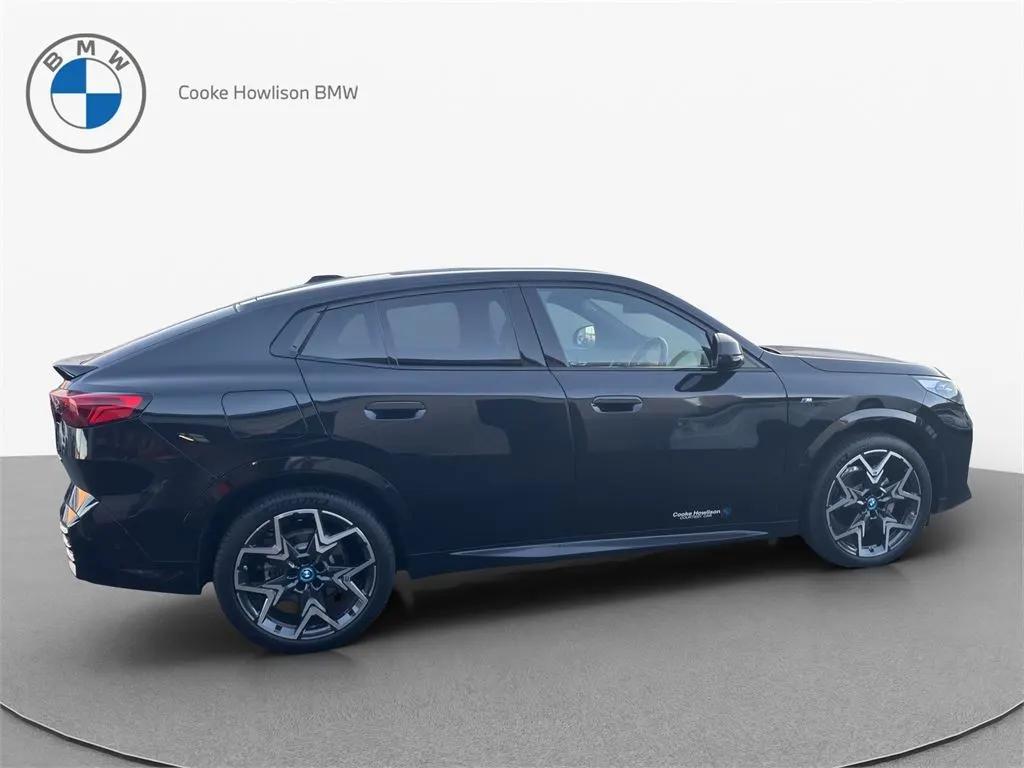 2025 BMW iX2 eDrive20 M Sport, photo 8