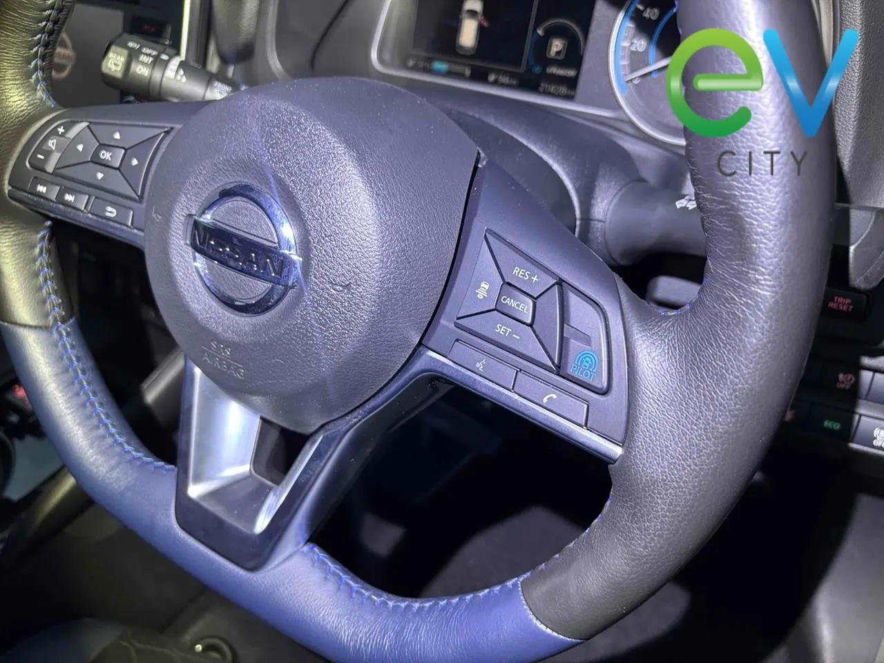 2020 Nissan LEAF X 40kWh Autech with Pro Pilot & 360 Camera, photo 7