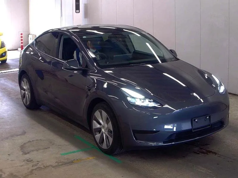 2023 Tesla Model Y RWD (60kWh) — photo 4