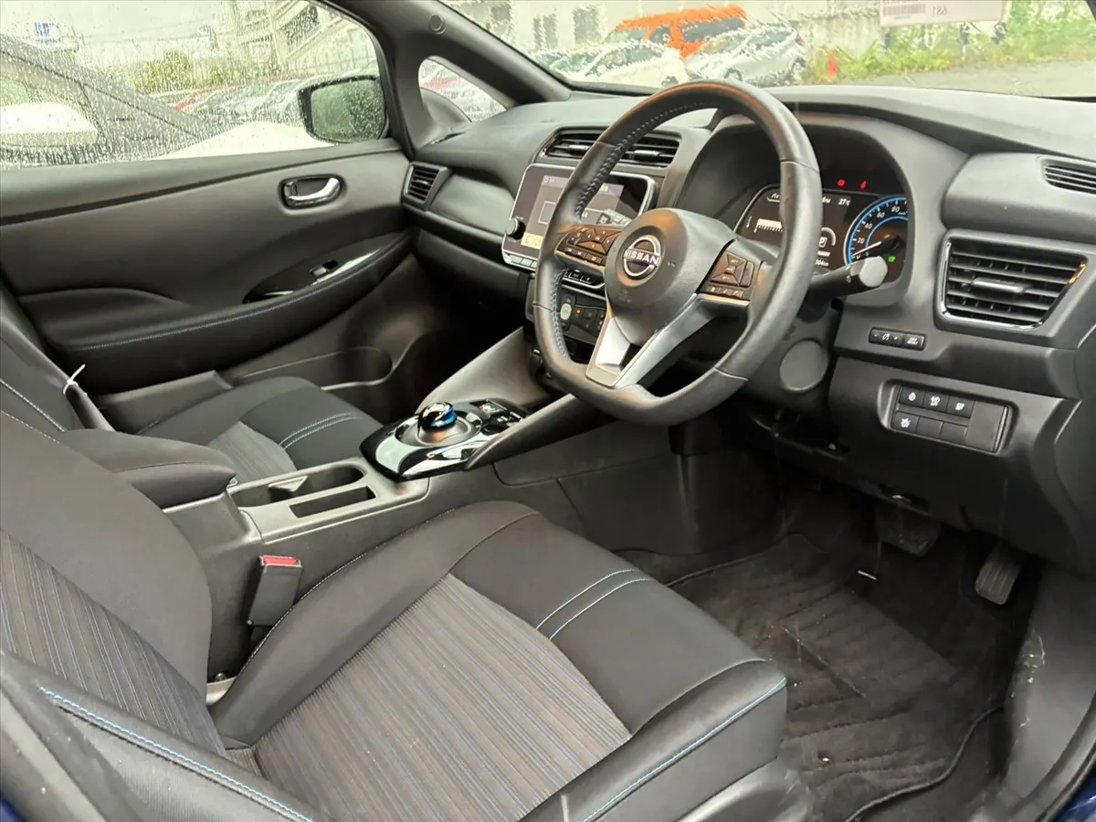 2022 Nissan Leaf X (40kWh), photo 6