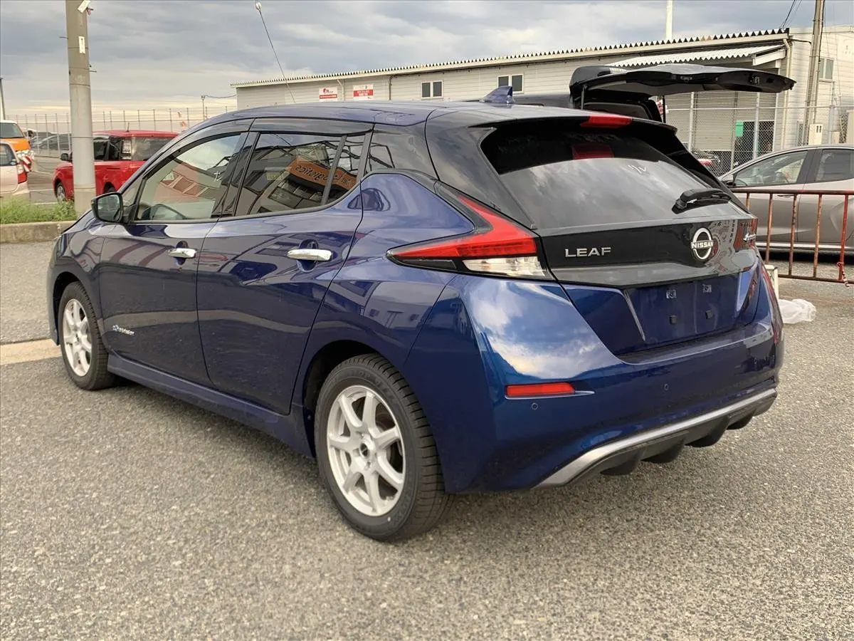 2022 Nissan Leaf X (40kWh), photo 3