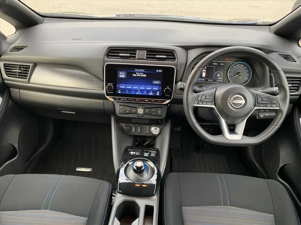 2022 Nissan Leaf X (40kWh), photo 7