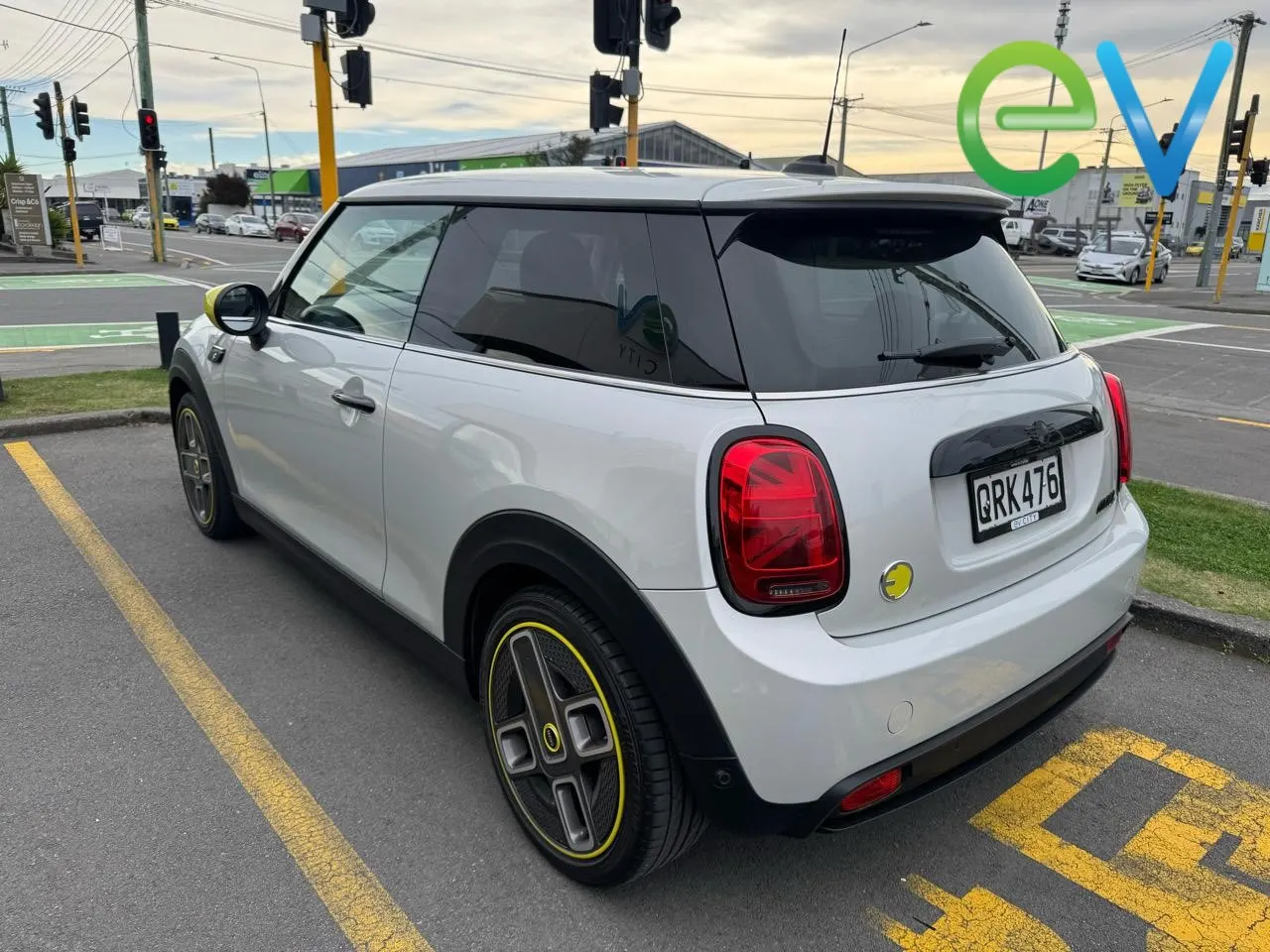 2021 Mini Hatch COOPER SE 29KWH/EV — photo 3