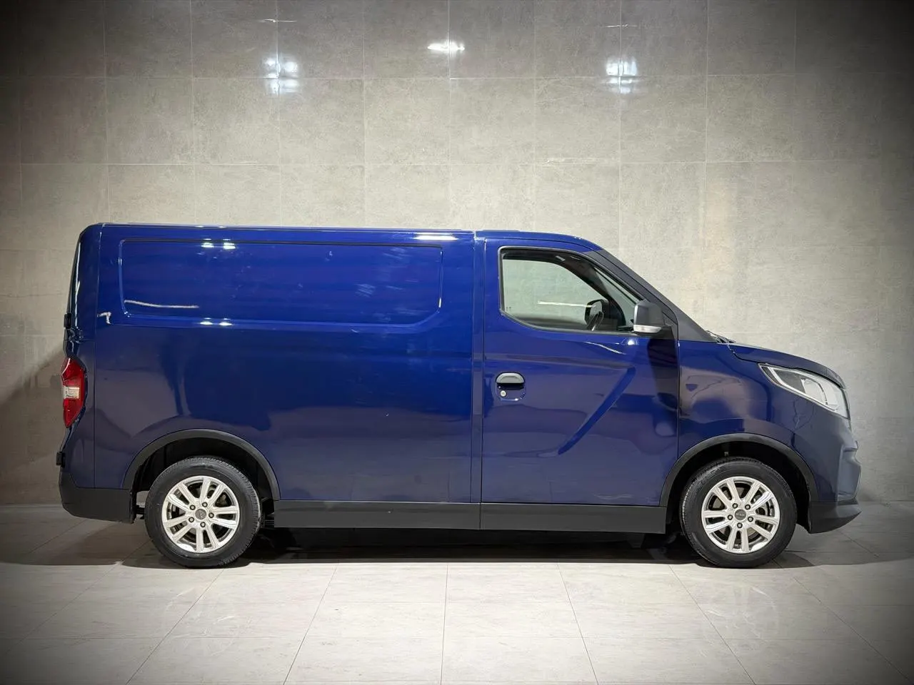 2024 LDV eDeliver 3 EV5 (50kW) — photo 2