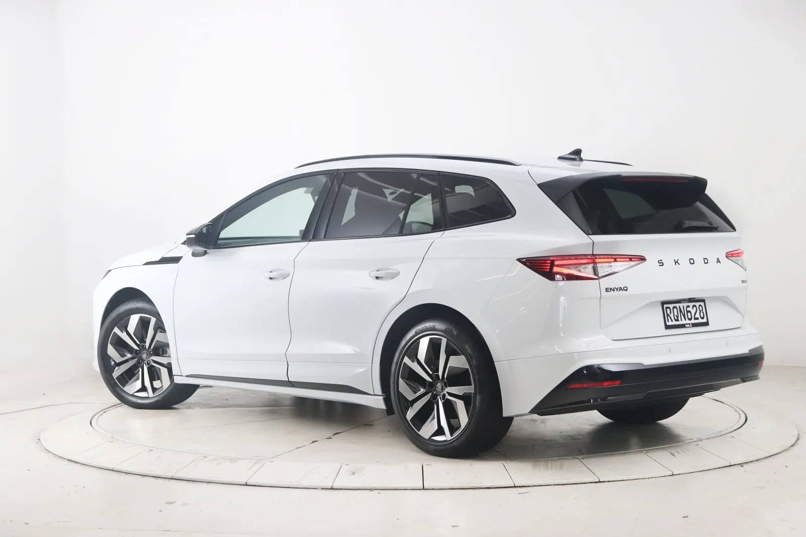 2026 Skoda Enyaq Sportline 85 210kW, photo 4