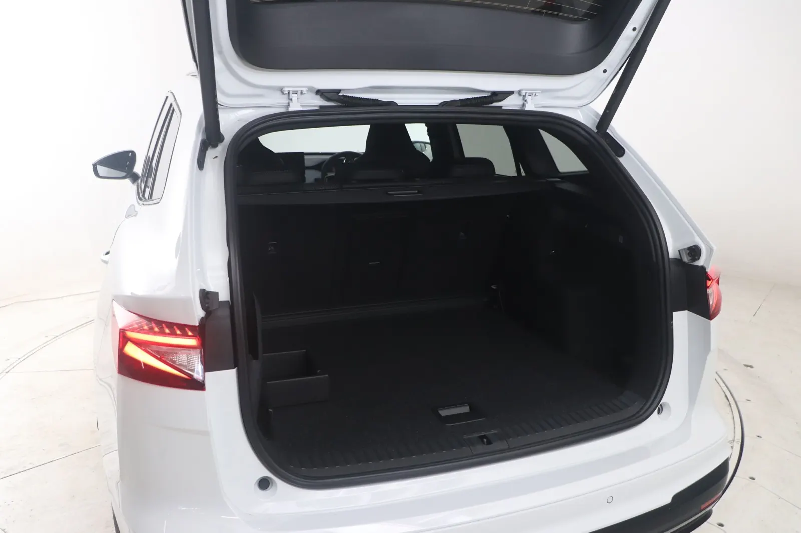 2026 Skoda Enyaq Sportline 85 210kW, photo 7