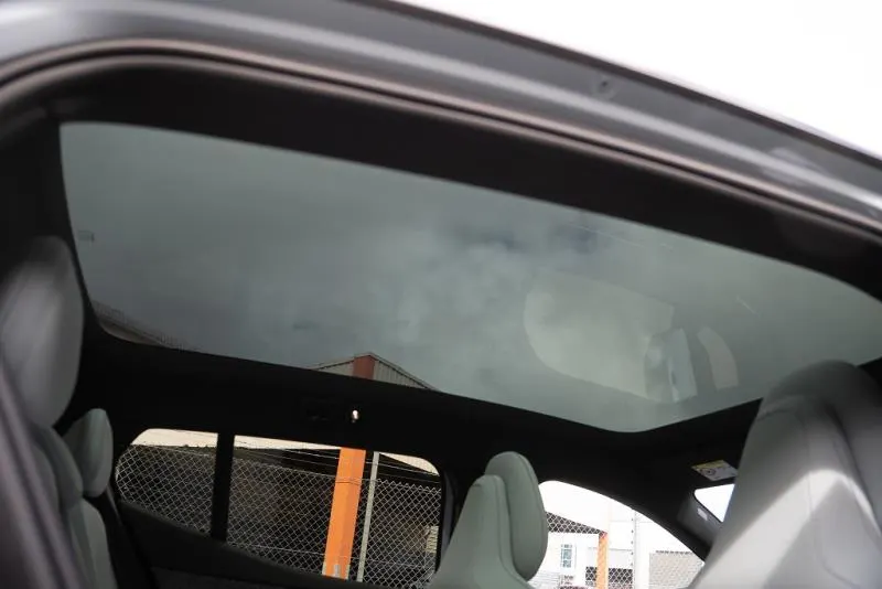 2024 Volvo EX30 Ultra Extended Range (69kWh) — photo 3