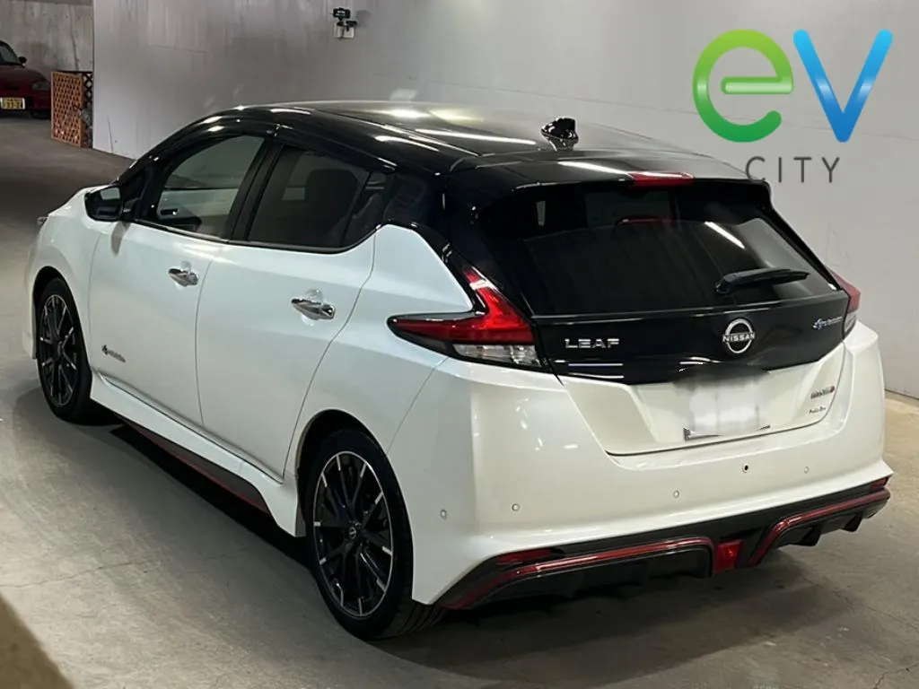 2021 Nissan LEAF X 40kWh NISMO With Pro Pilot & 360 Camera — photo 3