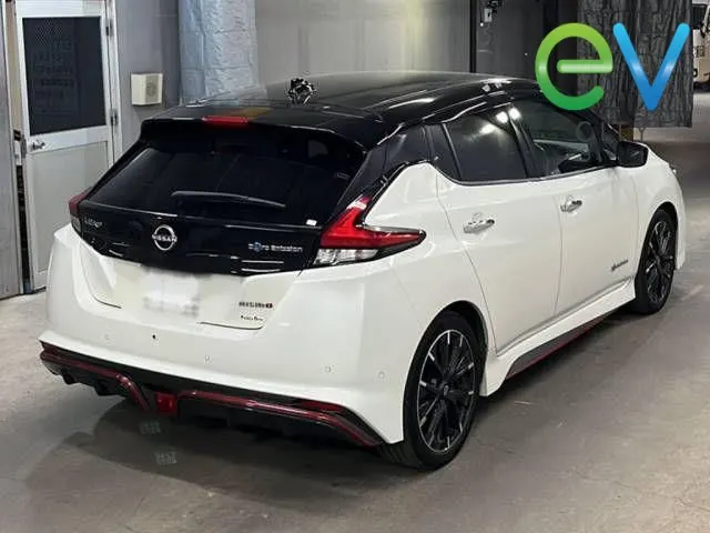 2021 Nissan LEAF X 40kWh NISMO With Pro Pilot & 360 Camera — photo 2