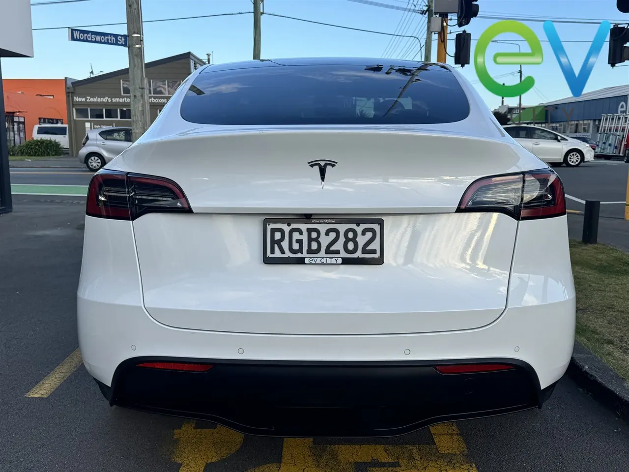 2023 Tesla Model Y Rear Wheel Drive, photo 4