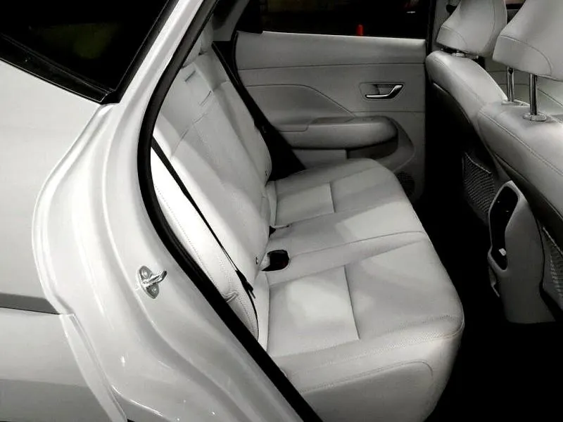 2023 Hyundai Kona Lounge (64kWh) — photo 8