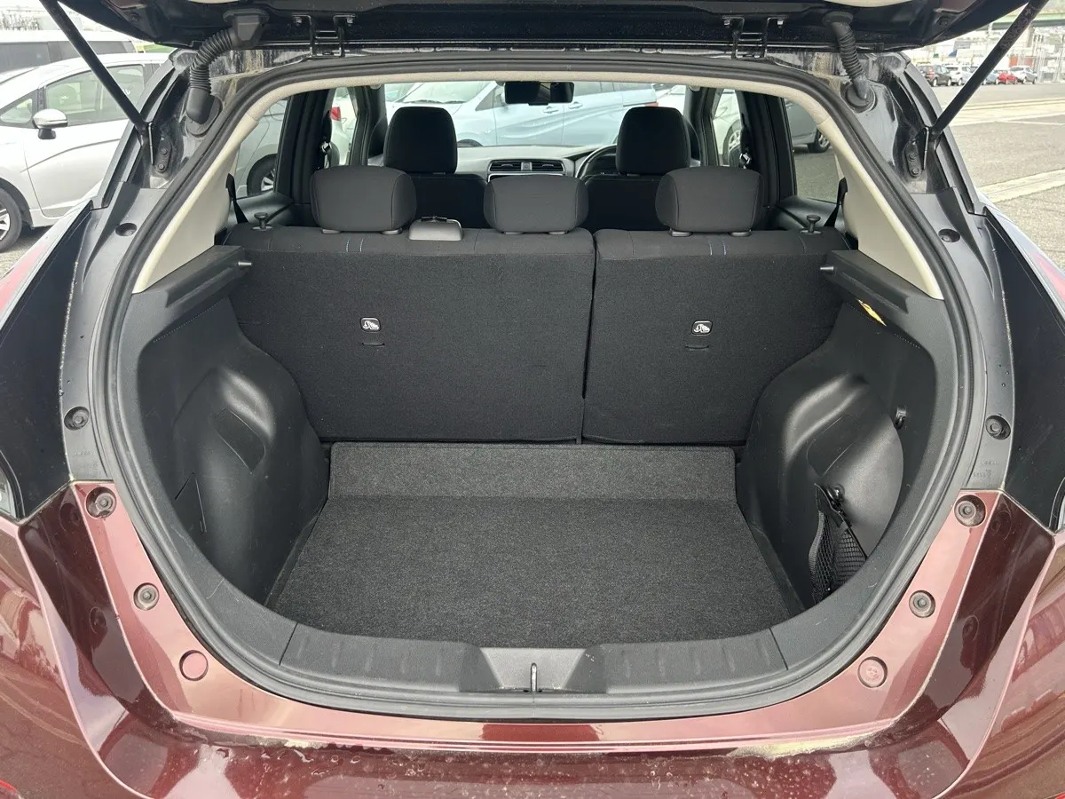 2022 Nissan Leaf X V Selection (40kWh) — photo 12