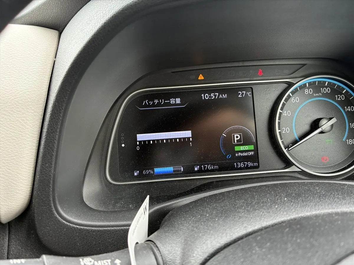 2021 Nissan Leaf X V Selection (40kWh) — photo 7