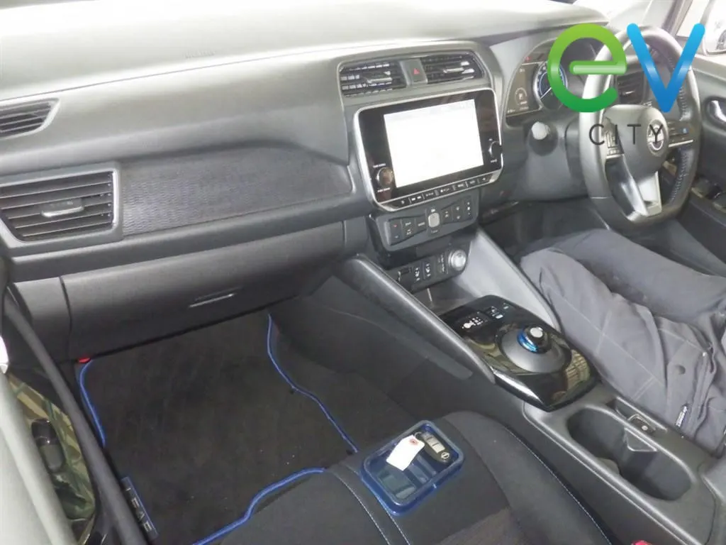 2022 Nissan LEAF X 40kWh With Pro Pilot, 360 Camera, photo 5