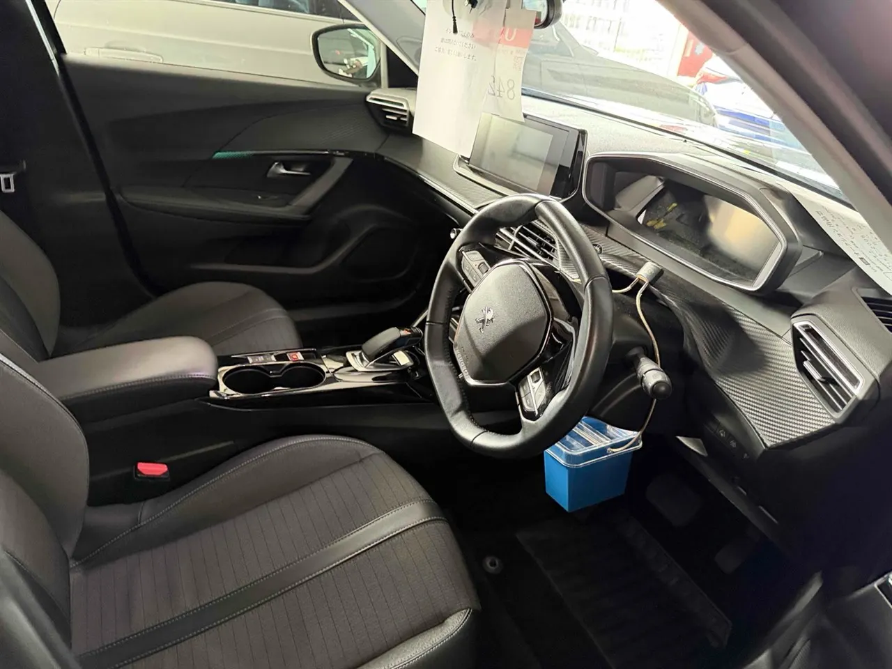 2021 Peugeot e-2008 Allure — photo 7