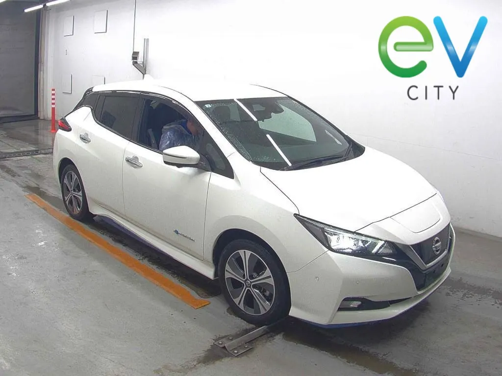 2021 Nissan Leaf G e+ (62kWh), photo 2