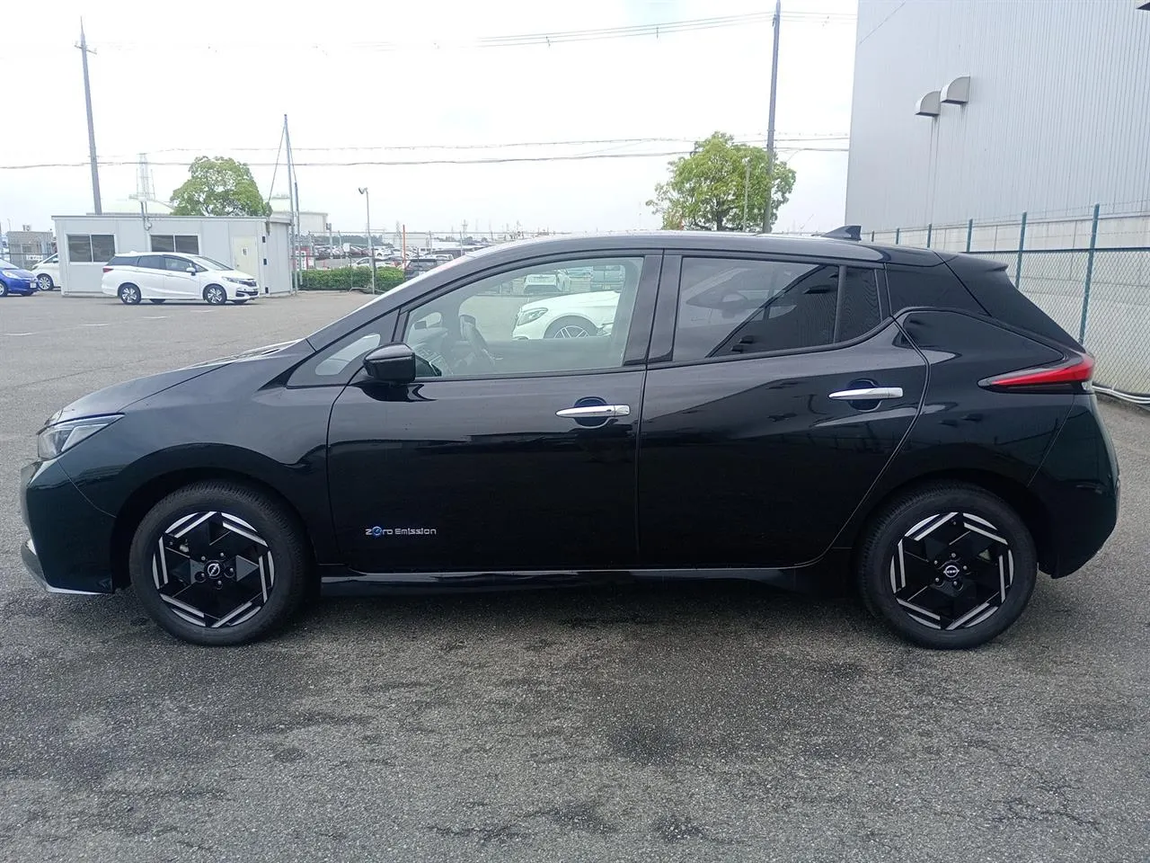 2022 Nissan Leaf e+ X (62kWh) — photo 4