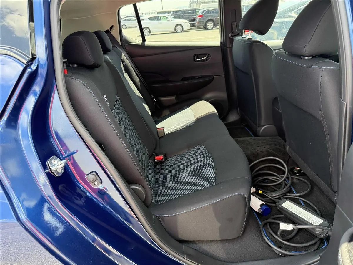 2022 Nissan Leaf S (40kWh) — photo 8
