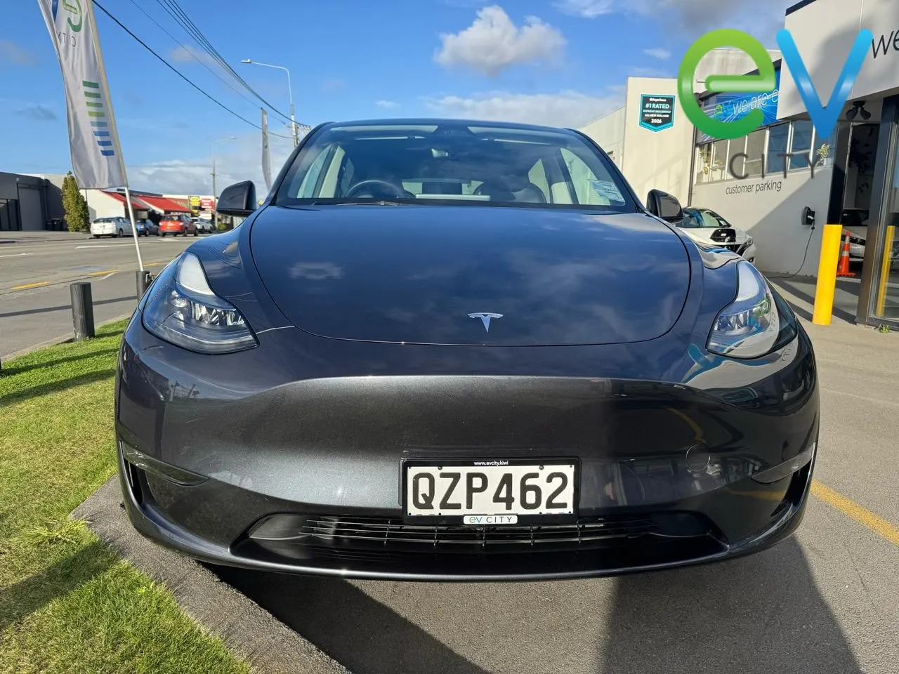2024 Tesla Model Y AWD LONG RANGE 79KWH — photo 8