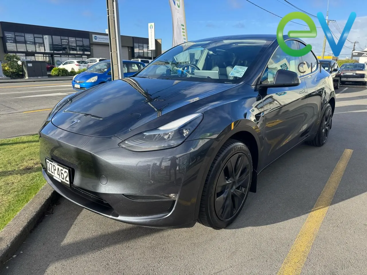 2024 Tesla Model Y AWD LONG RANGE 79KWH — photo 7