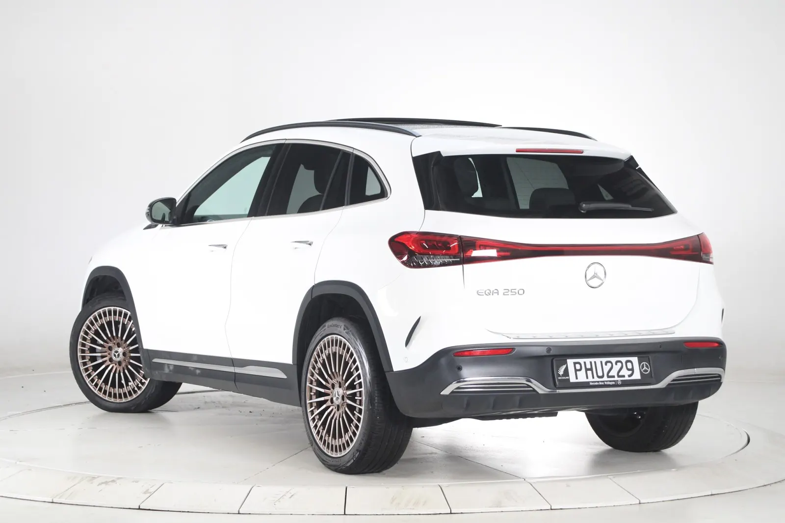 2022 Mercedes-Benz EQA 250 EDITION 1, photo 4