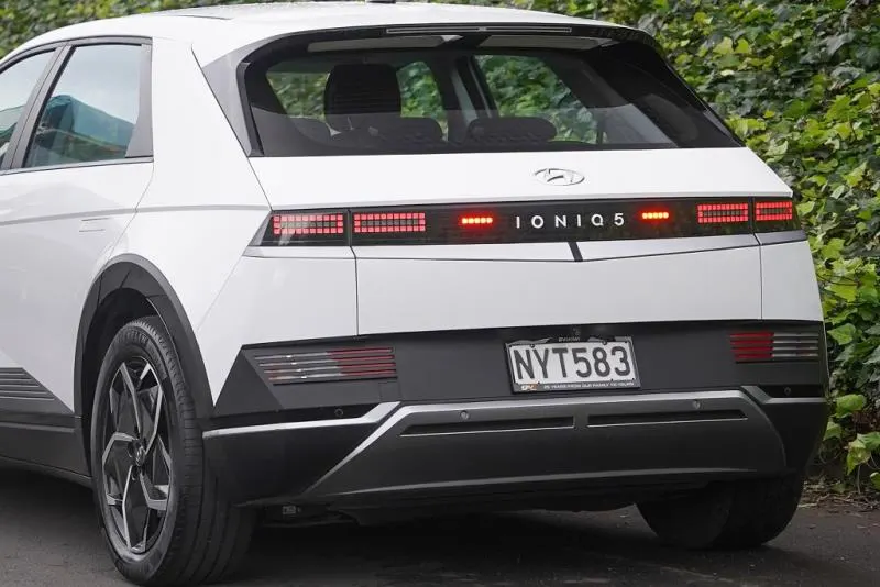 2022 Hyundai IONIQ 5 73kWh — photo 3
