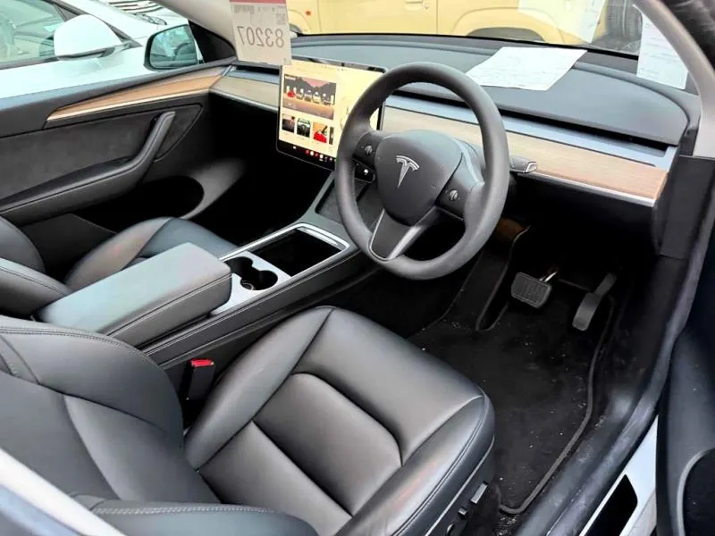 2022 Tesla Model Y (60kWh) — photo 4