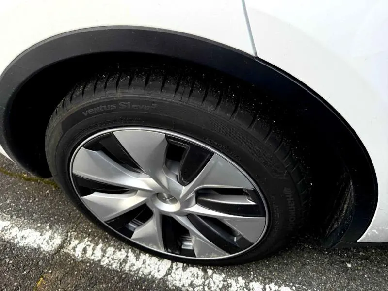 2022 Tesla Model Y (60kWh) — photo 9