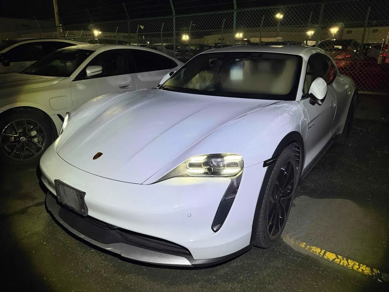 2023 Porsche Taycan 4S Sport Turismo Wagon (93kWh) — photo 6