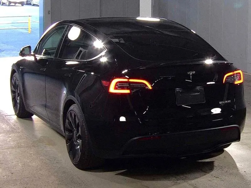 2023 Tesla Model Y Performance AWD (79kWh) — photo 12