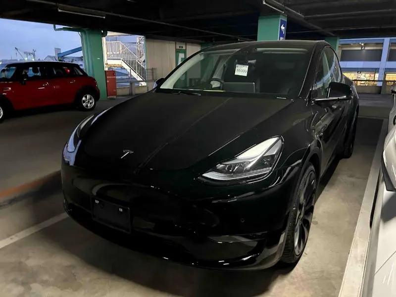 2023 Tesla Model Y Performance AWD (79kWh) — photo 2