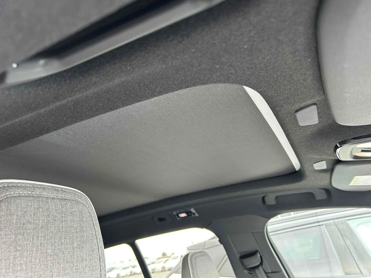 2022 Volvo XC40 Recharge Ultimate Twin Motor (4WD) — photo 6