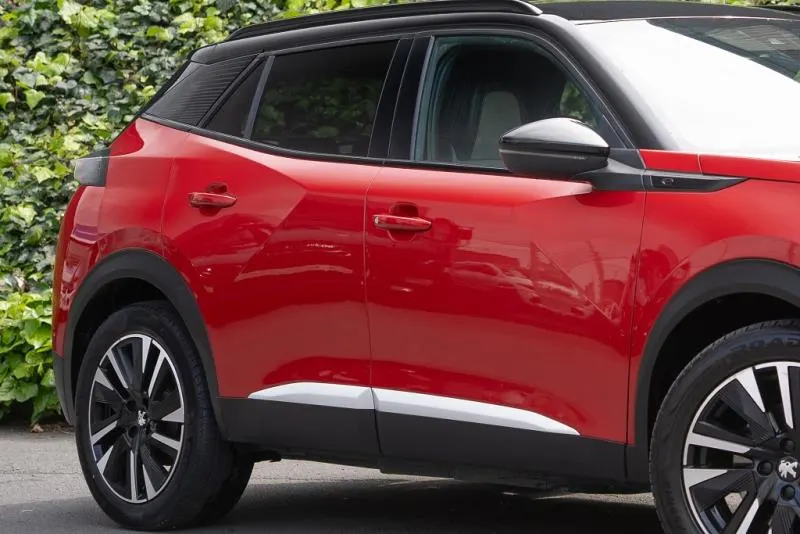2020 Peugeot e-2008 GT Line (50kWh) — photo 6