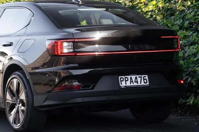 2022 Polestar 2 SRSM 69kWh — photo 4