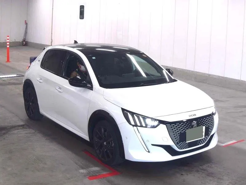 2023 Peugeot e-208 GT (50kWh) — photo 4