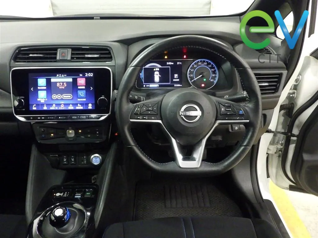 2022 Nissan Leaf X (40kWh) — photo 5