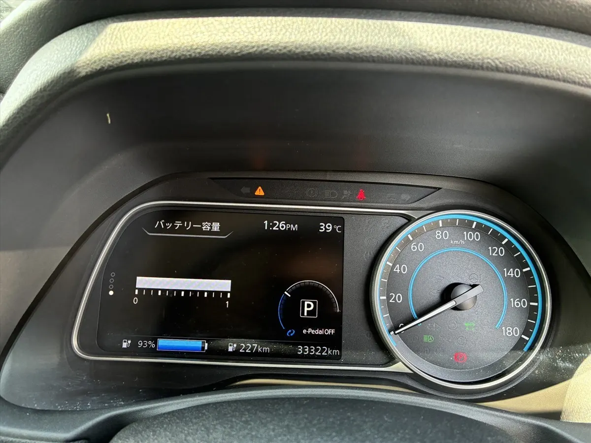 2022 Nissan Leaf X V Selection (40kWh) — photo 7
